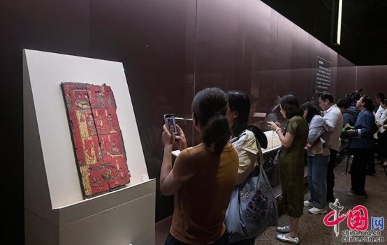 故宫“唐宋书画展”开幕 24件国宝级文物近30年首展