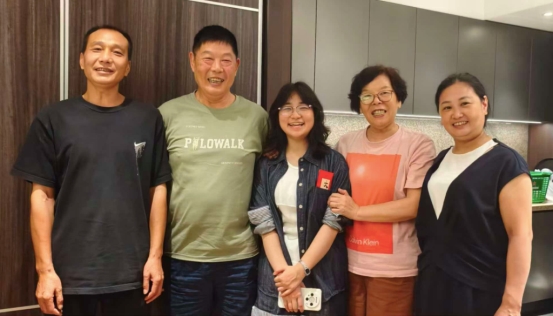 2岁坠江被救、今年考上北大的郑妍：希望用行动传递爱心